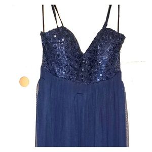 Beautiful floor length blue gown!!